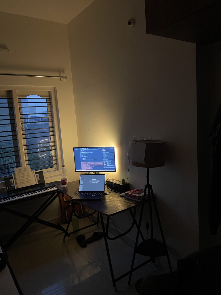 home desk setup